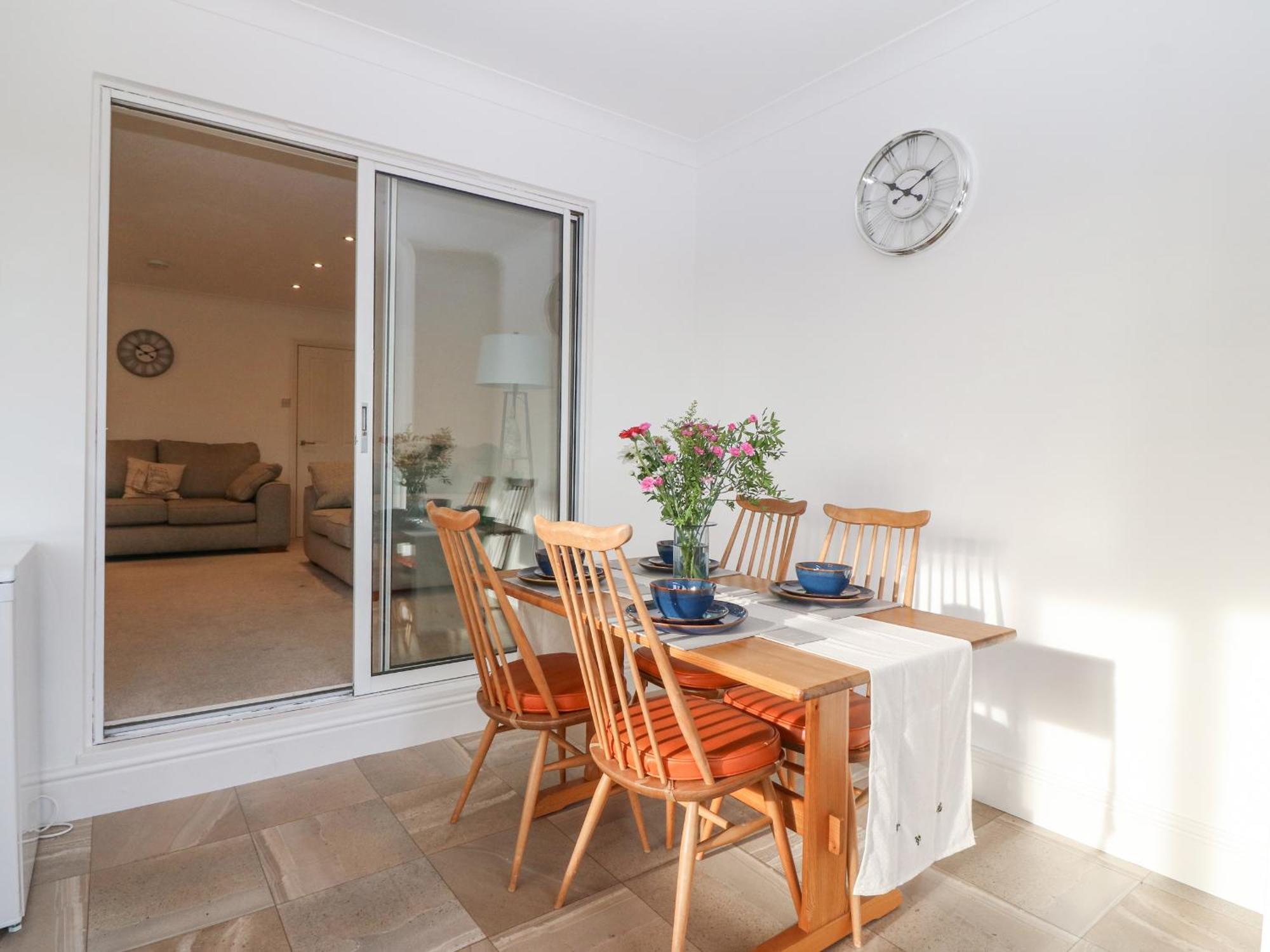Riverview Apartment Cemaes Bay Exterior foto